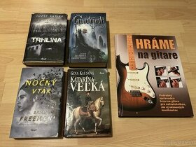 Knihy (Karika, Freeman, Kausová, Dann, Gitara)