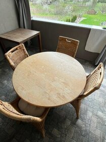 Stôl + 4 stoličky + podsedaky - 1