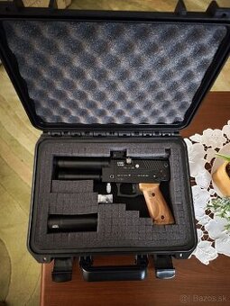 Predám PCP semiautomatickú pištol Evanix Viper.