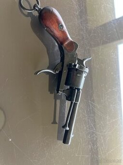 Historická pištoľ lefaux 7mm