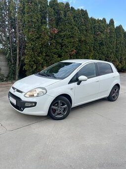 Fiat Grande Punto 1.4, 2011, 57 kW, 162421 km