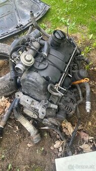 Motor Volkswagen Golf 4