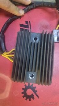 Regulátor napätia Yamaha TDM 850