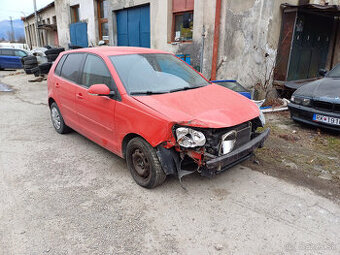 VW Polo 1.2 benzín - havarované