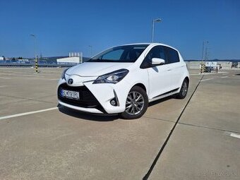 Toyota Yaris 1.0 Benzín