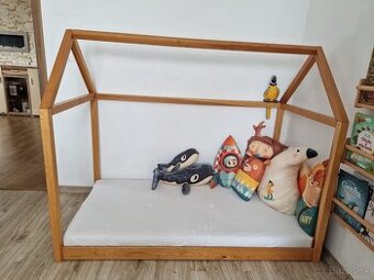 Detská posteľ s madracom