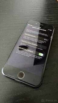 Apple iPhone 8 – 64 GB ~ čierny