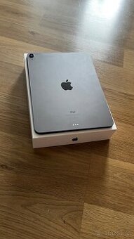 Predám Apple iPad Air 4. generácie