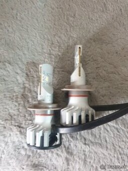 Predam nove led Philips H4,H7,H8,H11,HB3,HB4