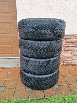 Predám zimné pneumatiky 215/55 R18