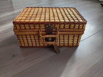 Piknikový kôš- nepoužívaný