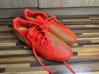 Halová futbalová obuv  42