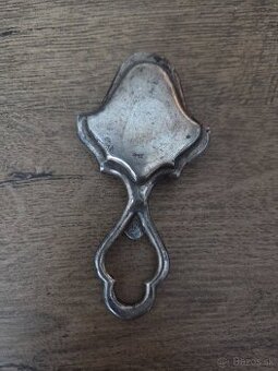 Strieborná hrkálka