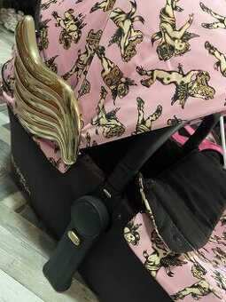 Vanička Kočík Jeremy Scott