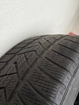 Zimné pneumatiky 235/55 R18