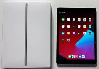 Predam iPad 8 WiFi + Cellular, 4G/LTE, na Sim kartu.