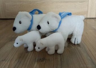 Rodinka plysovych ladovych medvedov