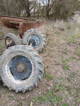 Manžetová náprava Zetor