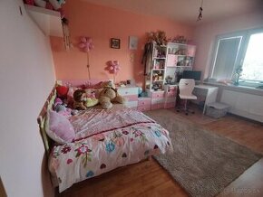 dievčenská detská izba