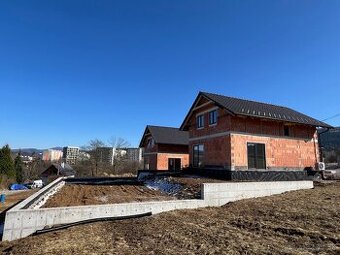 TRIOREALITY - Novostavby RD na slnečných pozemkoch - Čadca