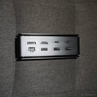 Rôzne USB-C huby, prezentačné zariadenia a príslušenstvo