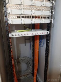 Nemecko práca pre skúsených aj začínajúcich Elektrikárov