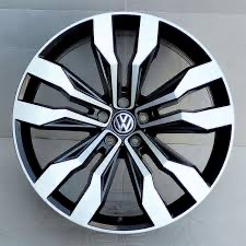 ORIG.VW TOUAREG R21 SUZUKA R-line.NOVE DISKY