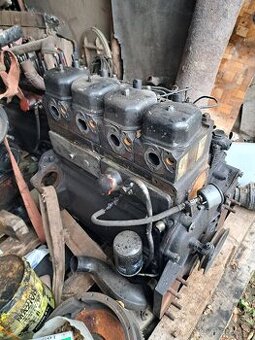 Predam motor zetor