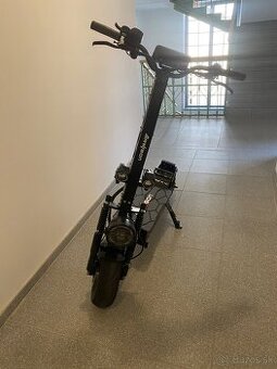 Predám elektrickú kolobežku Arwibon Q13 Pro
