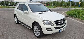 Mercedes Benz ML 300CDi Grand Edition