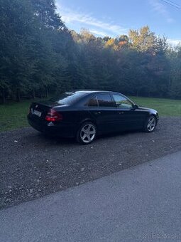 Mercedes-Benz E 220 CDI W211