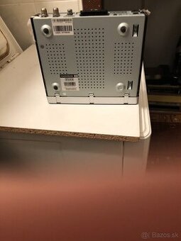 Predam funkčný satelitny prijimač THOMSON DV3S2 irdeto