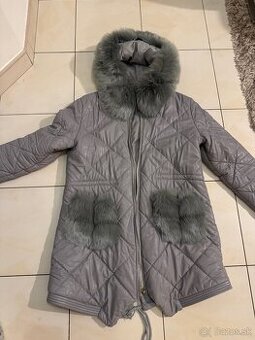 Damska moderna bunda velkost 38/40