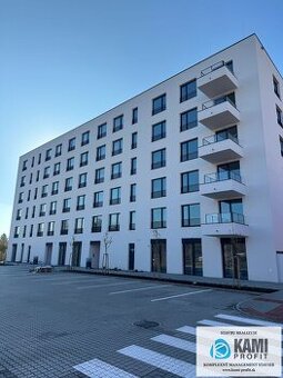 Na predaj  priestranný 4 izbový byt v novostavbe v Piešťanoc