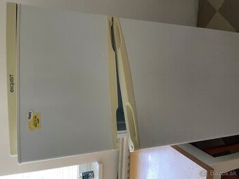 CHLADNICKA EXQUISIT - chladnicka s mraznickou