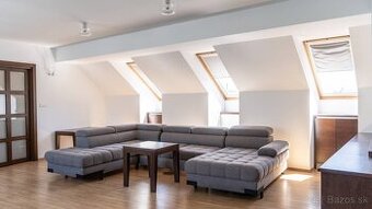 RE/MAX - 103m² - Jedinečný 2-izbový byt v centre Bratislavy - 1