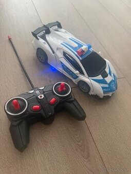 Transformers auto na ovládanie