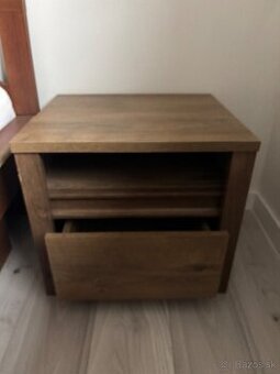 Nočný stolík