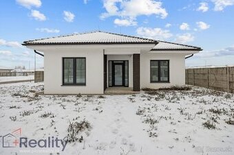 PLUS REALITY | Moderný 4-izbový RD v DS na predaj - 1