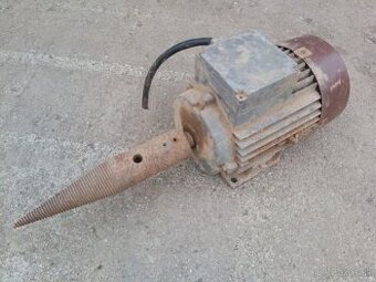 Kužeľová štiepačka