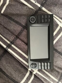 Predam CarPlay/Androidauto na w211