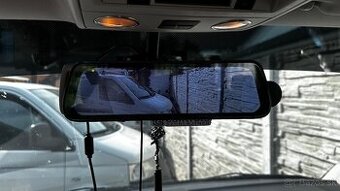 Predám autokameru boscam spolu zo spätným zrkadlom