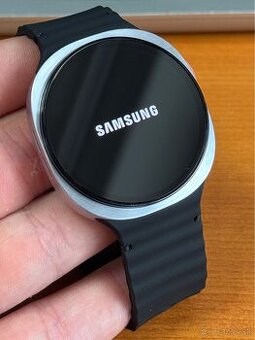 Samsung Galaxy Watch 8 44mm LTE - len odskúšané