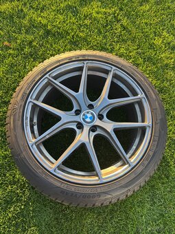 BMW X4 celá sada original Alu disky a zimné pneu