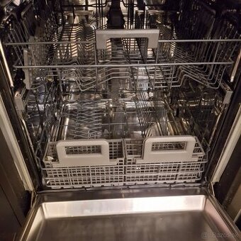 Vstavaná umývačka Whirpool adg 6500 - 1