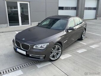 BMW Rad 7 740Xd F01 X-drive Facelift