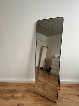 Stojaté zrkadlo - 1