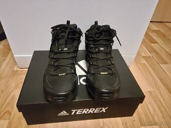 Pánske zimné outdoorové tenisky ADIDAS Terrex č.44.5 - 58 €