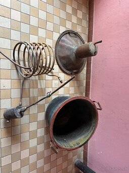 Medený kotol cca 120 l + chladič – kompletná zostava