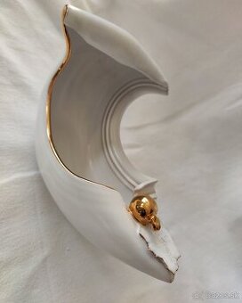 DUKE: Lasturka s jablíčkem